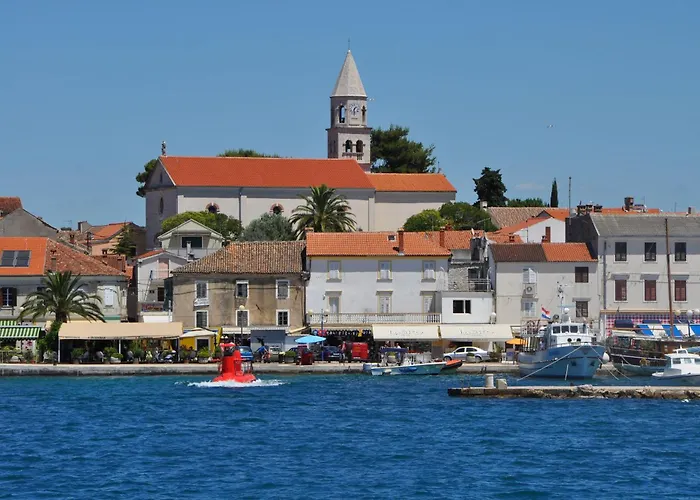 Centrum דירה ביוגראד נה מורו